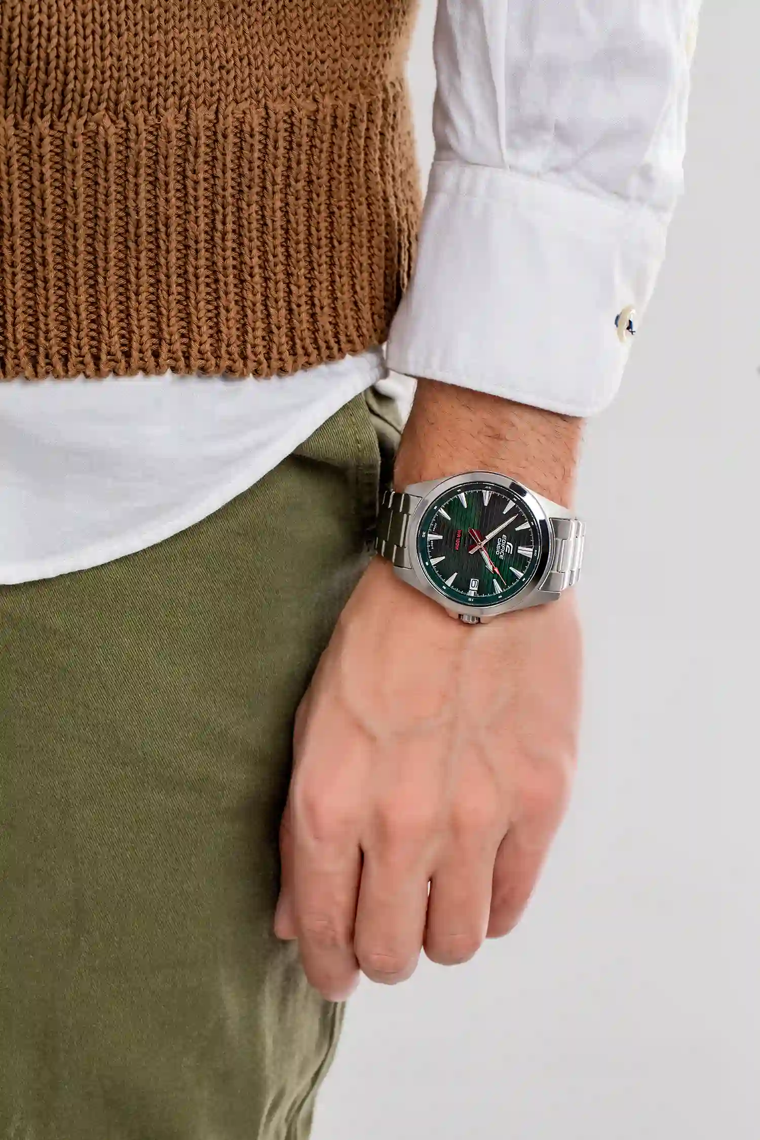 Casio Edifice Տղամարդու Ժամացույց/ EFV-140D-3AVUDF