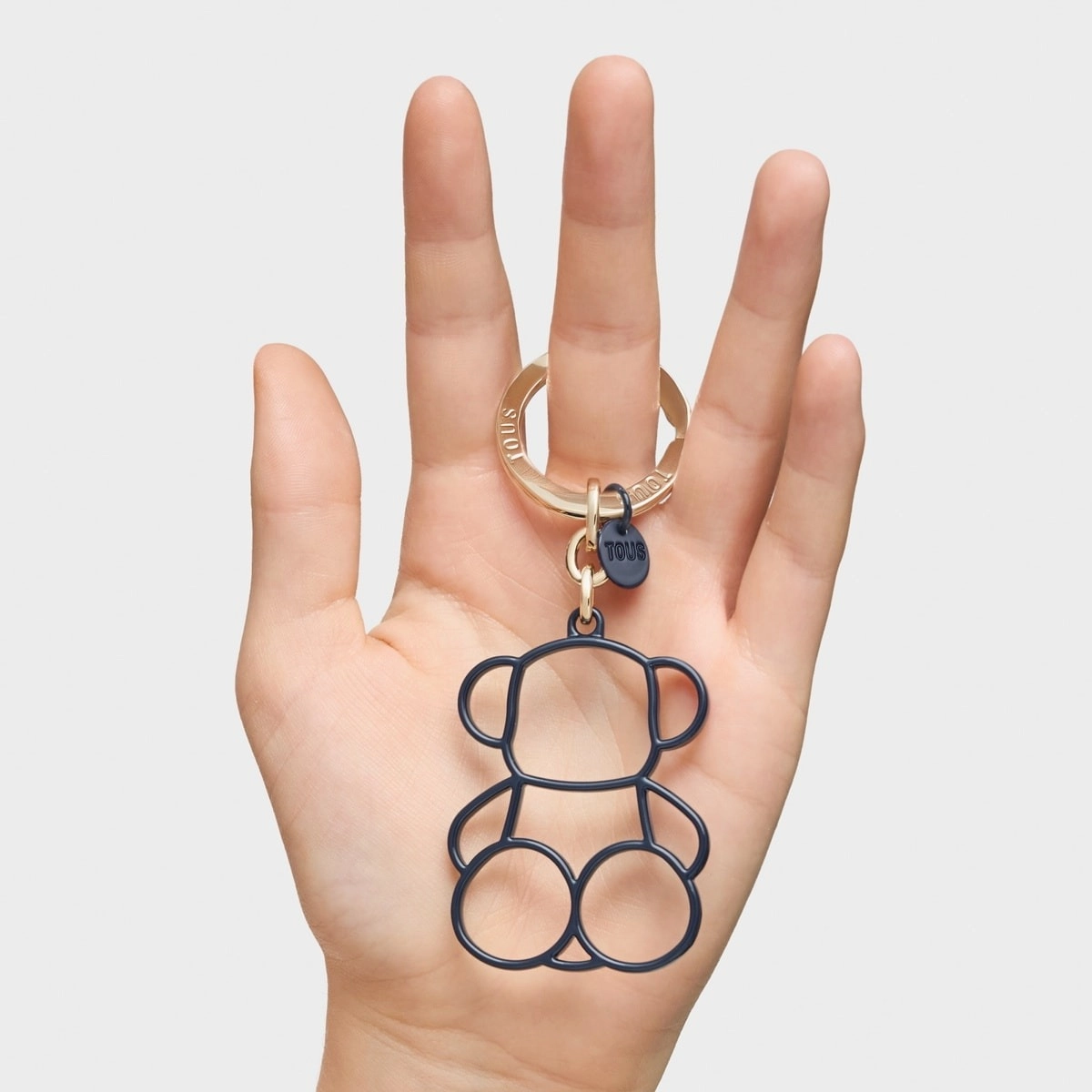 ZIN.LAT,KEYCHAIN SILHOU BOLD BEAR NAVY