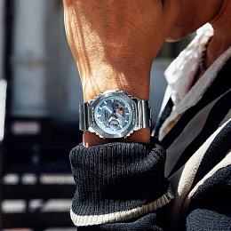 Casio G-Shock Men's Wristwatch/ GM-2110D-2ADR