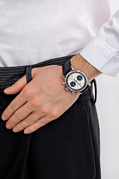 Quartz Wristwatch /H38416711