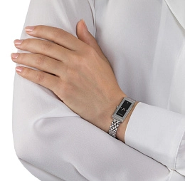 Gucci  Ladies  Wristwatch/ YA127504 Switzerland